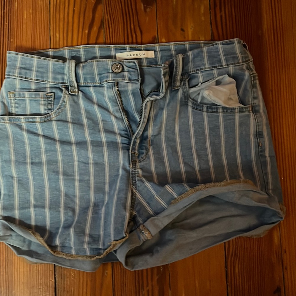 White striped Pacsun shorts, stretchy, nice material